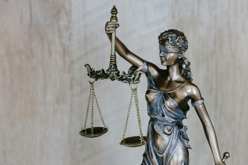La première étape du processus «Mask contre Altman» est terminée – la décision est désormais confiée aux jurés.