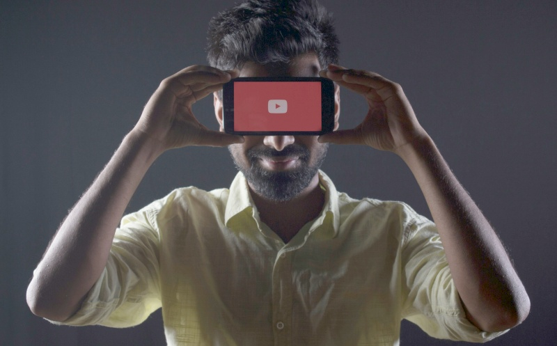 YouTube lance une publicité obligatoire pour la visualisation sur les téléviseurs dans le monde entier