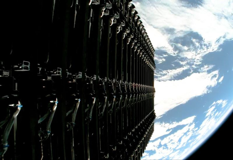 SpaceX et Blue Origin se sont disputés à propos des centres de données cloud, en se lançant mutuellement des plaintes auprès de la FCC.