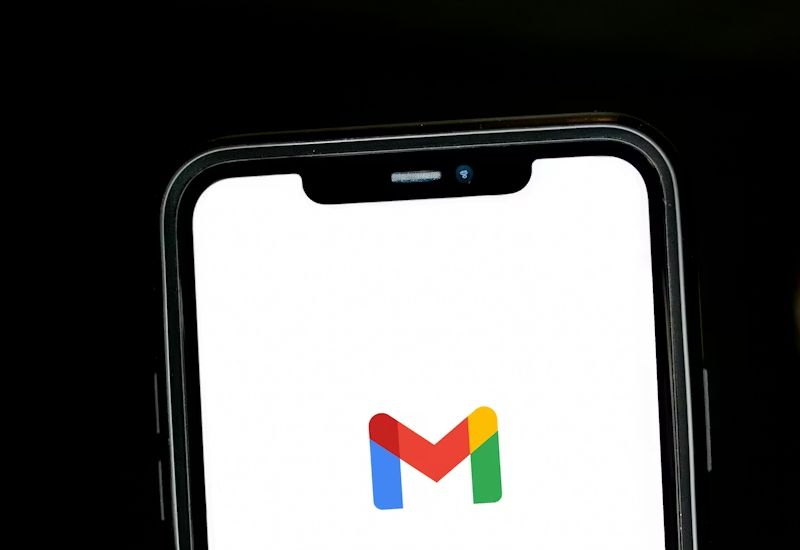Google supprime deux fonctionnalités clés de Gmail pour renforcer la fidélité des clients