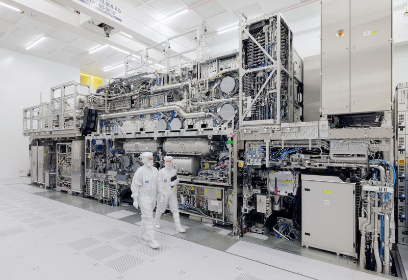 ASML garantit la livraison des premiers puces de masse sur la plateforme High‑NA EUV dès cette année.