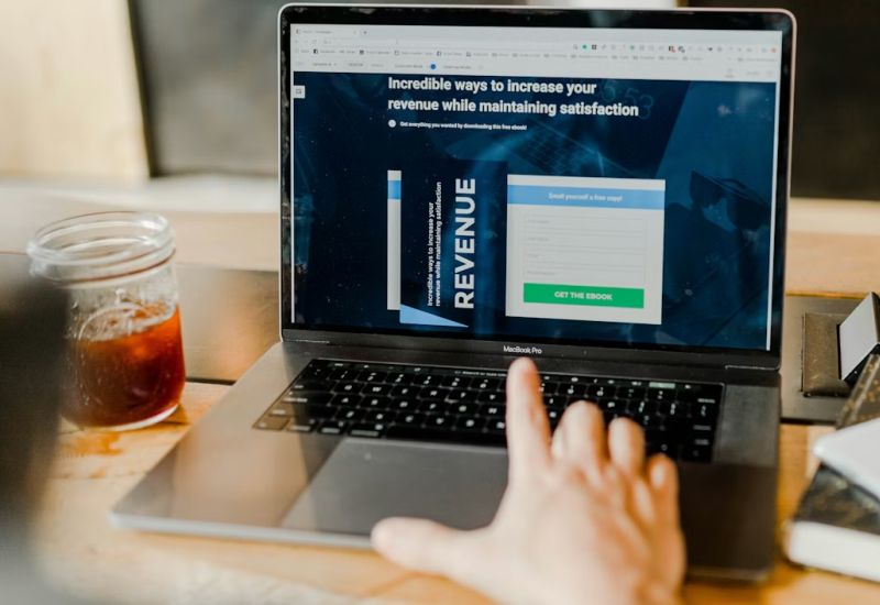 Les applications d'IA génèrent plus de revenus au lancement que les applications traditionnelles, mais leur rétention des utilisateurs chute rapidement