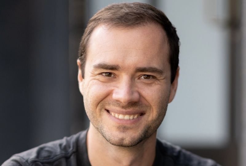 Anthropic a recruté le cofondateur d'OpenAI – Andrei Karpaty, qui se chargera de l'entraînement du modèle Claude