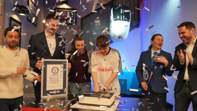 La Logitech G Pro X2 Superstrike a battu le record mondial Guinness du nombre de clics, mais dans certains jeux elle a été qualifiée de tricheuse.