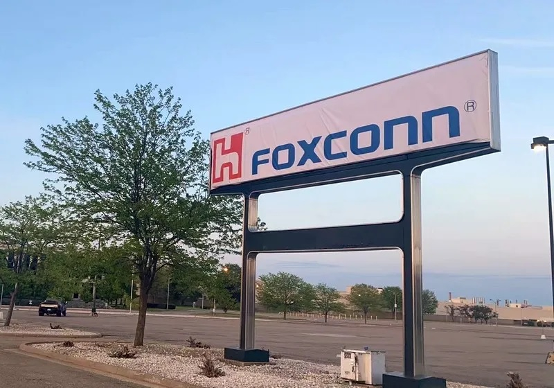 Foxconn étendra la production de serveurs d'IA, les livrant à la fois à NVIDIA et à Intel