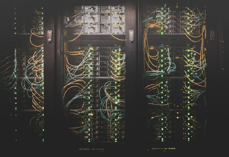 Alphabet prévoit de vendre des actions d'une valeur de 80 milliards de dollars pour financer le développement de son infrastructure en intelligence artificielle.