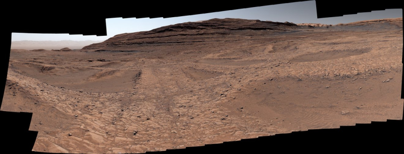 Le rover Curiosity de la NASA a découvert une étrange « toile » dans le sol martien, qu’on n’avait auparavant observé que sur des images satellites orbitales.