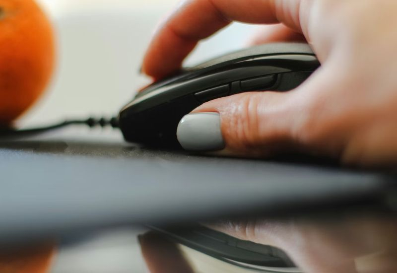 Les employés de Meta se sont rebellés contre le logiciel qui suivait leurs mouvements de souris