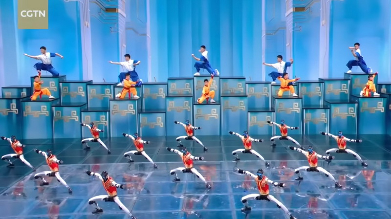 La Chine a présenté des robots humanoïdes lors du principal spectacle de Nouvel An, montrant leur kung‑fu.