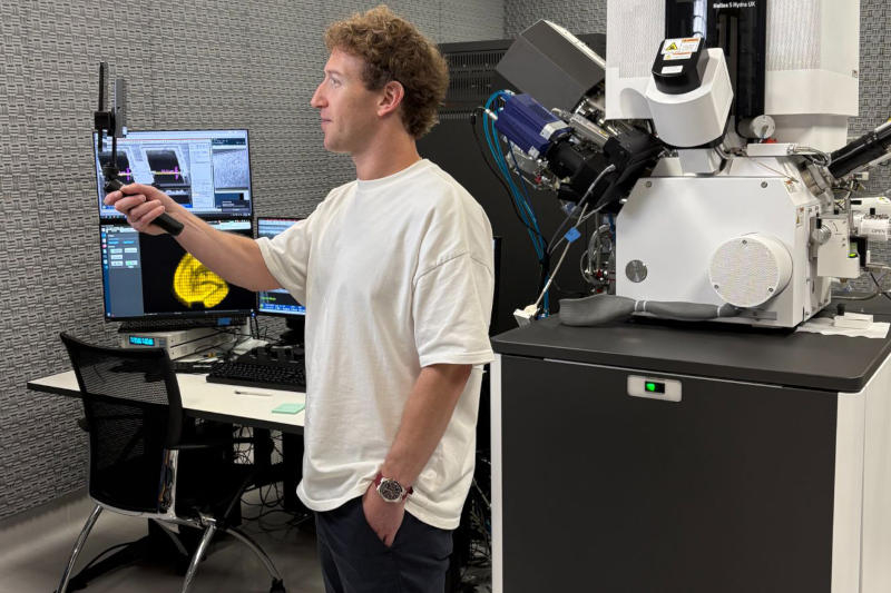 Mark Zuckerberg a expliqué les nouvelles abréviations en raison de l'augmentation des dépenses liées à l'intelligence artificielle et n'a pas exclu la possibilité de futures suppressions d'effectifs.