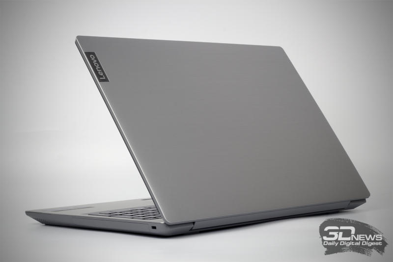 Le prix des ordinateurs portables et des PC a augmenté de plus de dix pour cent en raison de l'adoption de l'intelligence artificielle