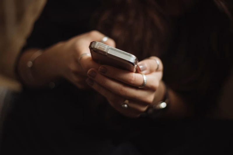 Un robot IA créé par Meta a piraté des comptes Instagram, a annoncé le service aux utilisateurs.