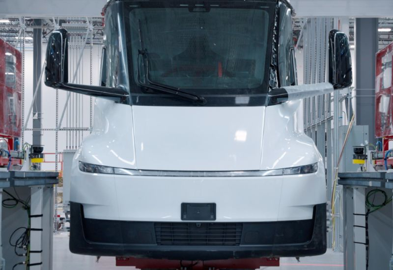 Les batteries Tesla 4680 ont affiché de mauvaises performances par rapport aux concurrents, malgré les déclarations d'Elon Musk sur leur supériorité