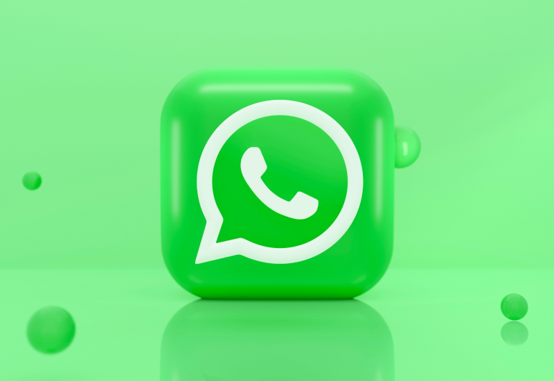 WhatsApp a introduit un abonnement payant Plus pour iOS avec de nouveaux thèmes, des icônes et 18 accents colorés
