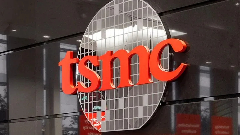 TSMC prévoit d'augmenter sa production aux États‑Unis à 12 sites, dont quatre entreprises de conditionnement de puces et un centre de R&D.