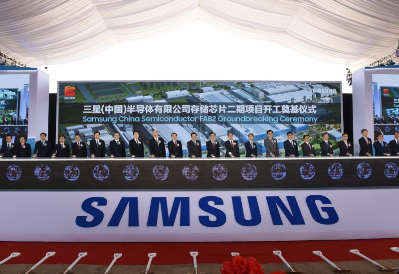 Samsung et SK Hynix ont investi près d’un milliard de dollars pour augmenter la production de mémoire en Chine l’année dernière.