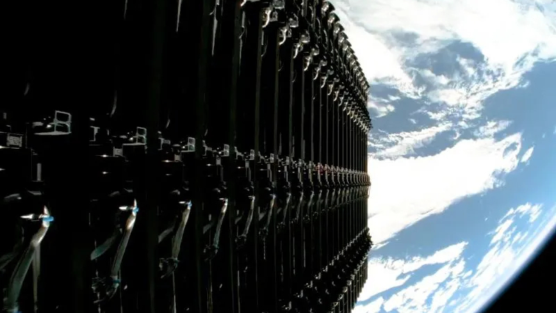 SpaceX accuse Blue Origin de créer des interférences provenant des antennes TeraWave, pouvant affecter 10 millions d’utilisateurs de Starlink.