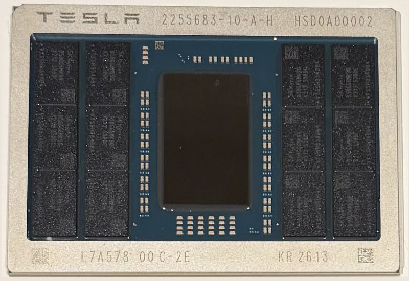 Tesla développe un ordinateur embarqué de pilote automatique mis à jour avec une capacité mémoire doublée.