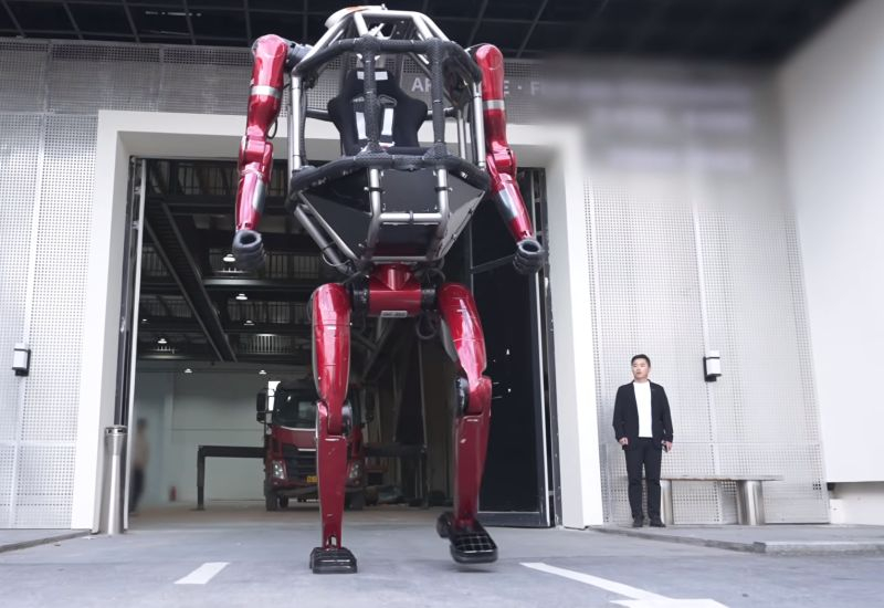 Unitree a présenté un robot marcheur de 500 kg doté d’un espace intérieur pour une personne