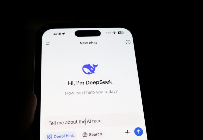 Anthropic accuse trois entreprises chinoises de « distiller » leurs modèles d’IA