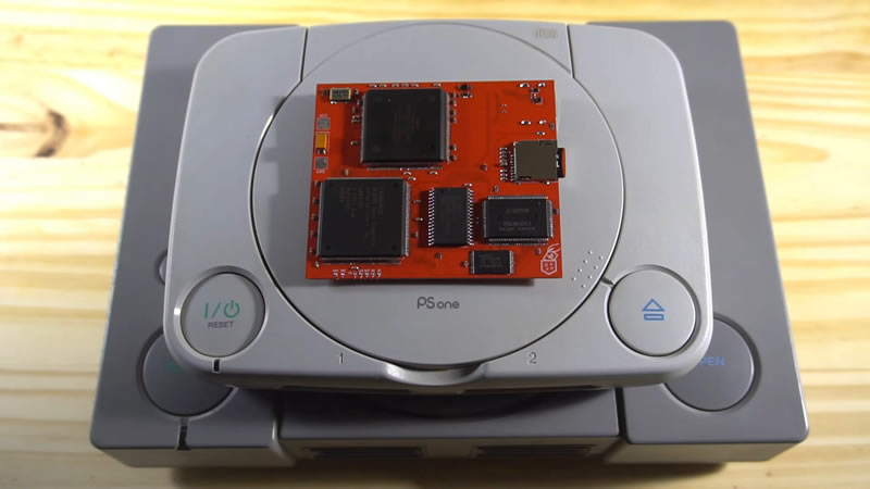 Un utilisateur a créé une mini‑PlayStation sur microSD, fonctionnant via HDMI et consommant moins de 2 W