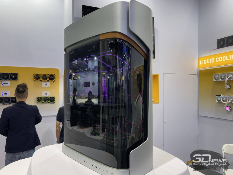 Geometric Future a présenté à Computex 2026 des boîtiers géants, des blocs d’alimentation lumineux et les derniers systèmes de refroidissement liquide.